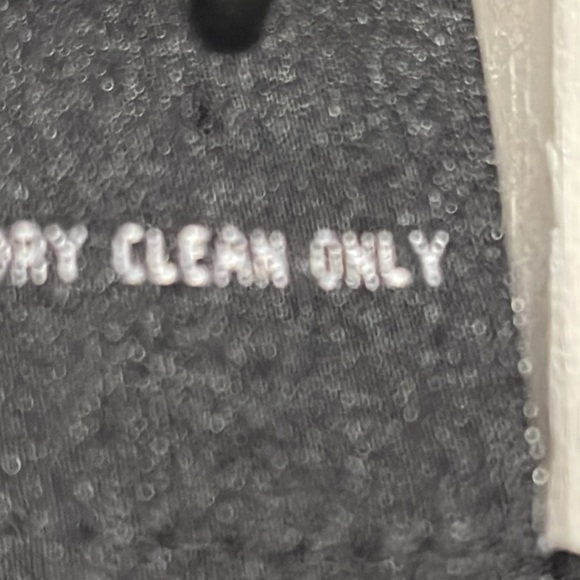 Carole Little Linen top - Picture 6 of 8